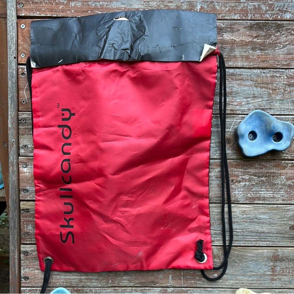 Skullcandy Red and Black Drawstring Backpack